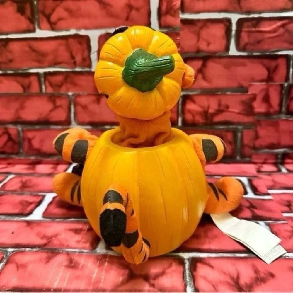 Disney Gemmy Tigger in Halloween pumpkin animated sings